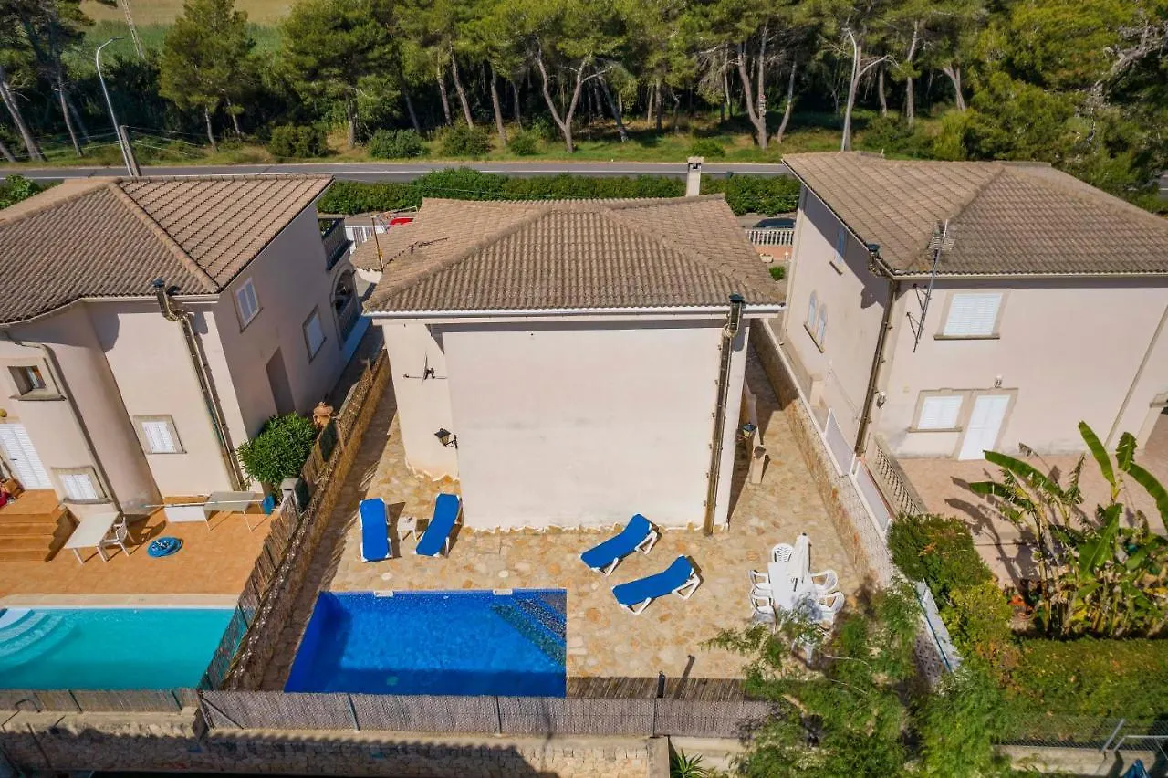 Benestar Pool And Beach In Platja De Muro