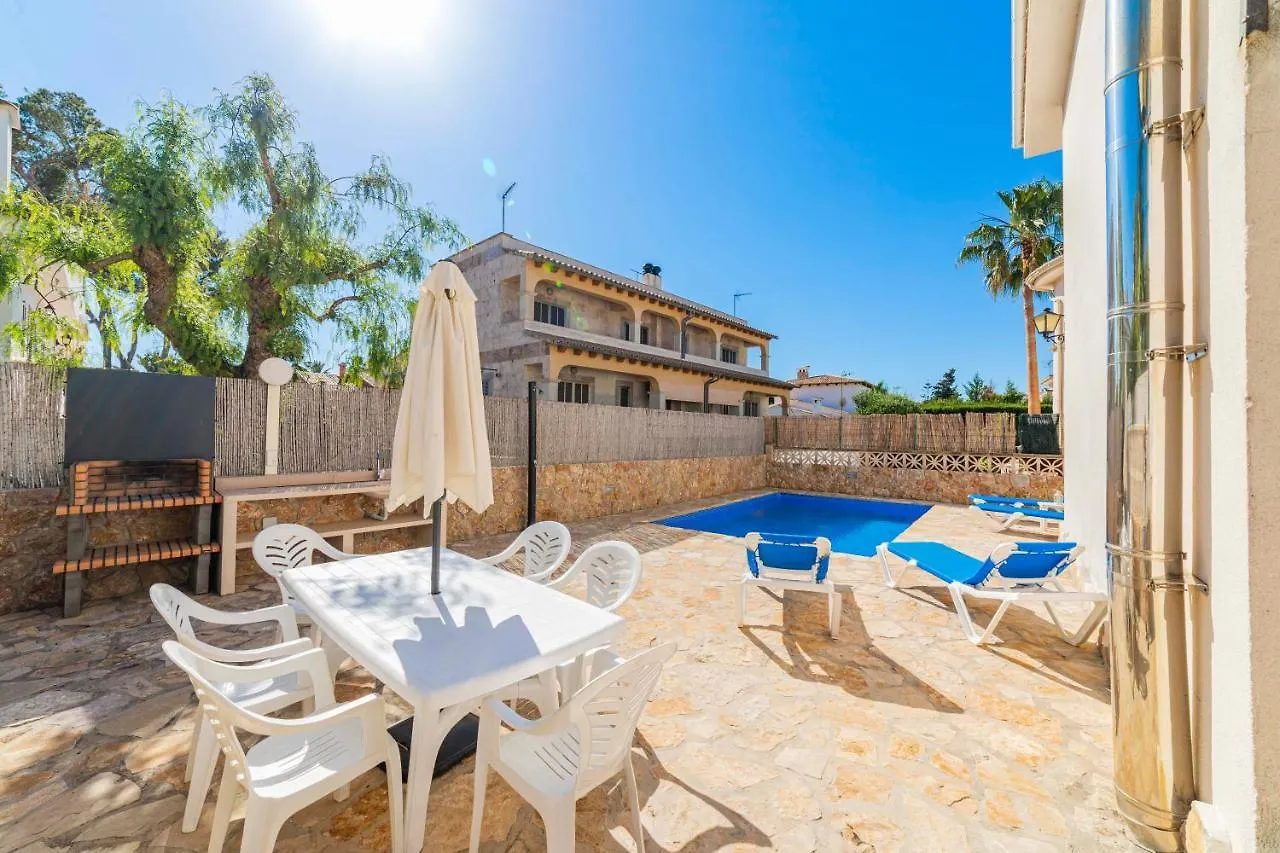 Benestar Pool And Beach In Platja De Muro