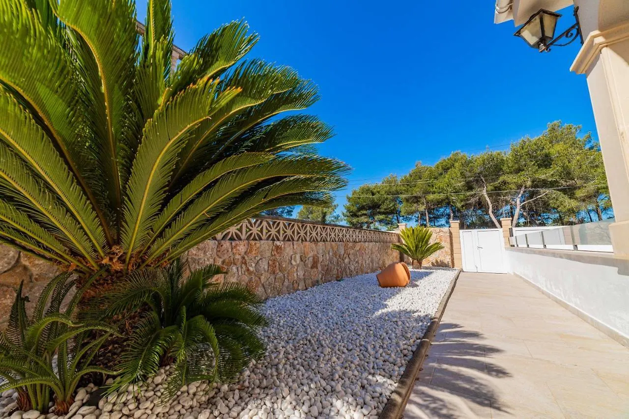 Benestar Pool And Beach In Platja De Muro Holiday home